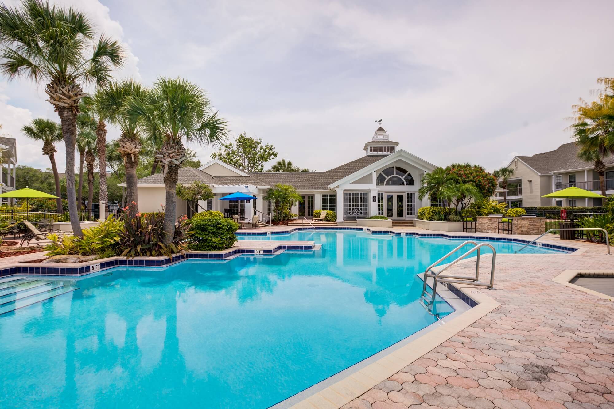 West Port Colony PetFriendly Apartments in Saint Petersburg, FL